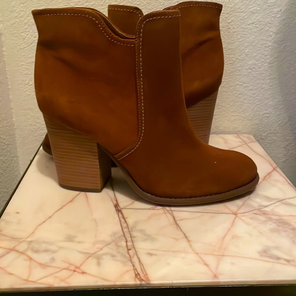 Jessica Simpson Sadora Canela Brown Split Suede Boots
